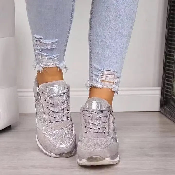 Lara | Damesneakers med ortopædisk støtte, åndbarhed og skridsikker sål