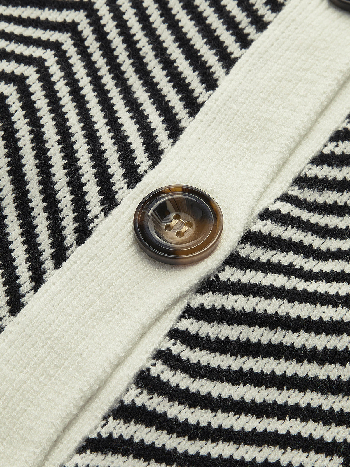 Chevron-cardigan med kontrastknapper
