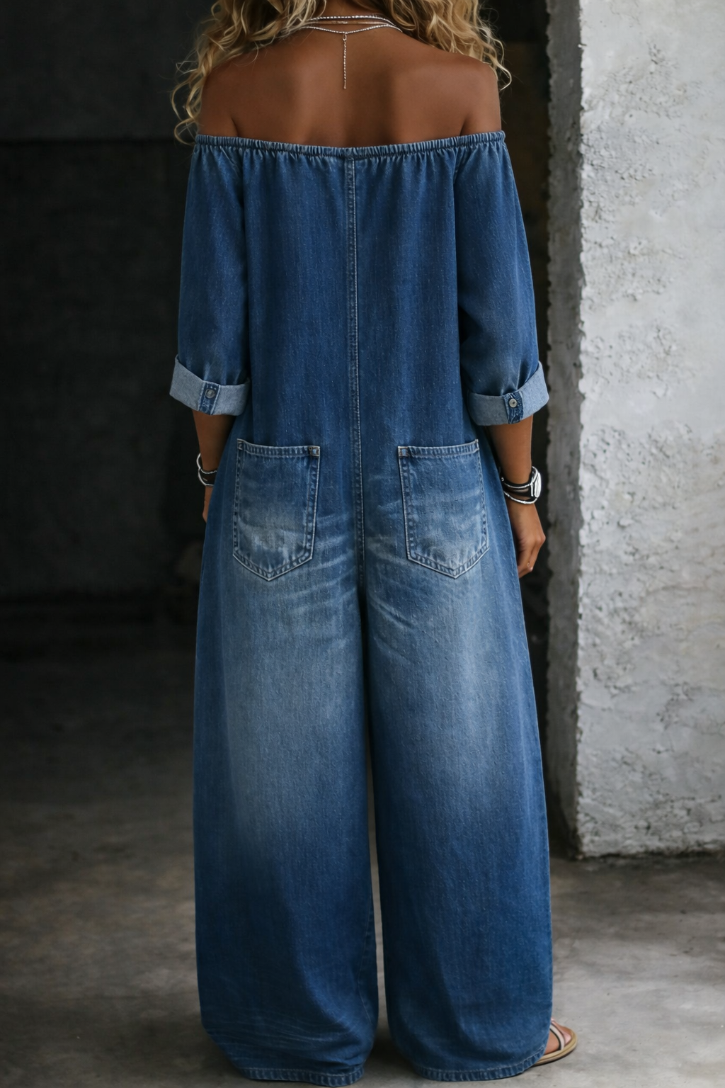 Elena | Skulderfri jumpsuit med lange ærmer