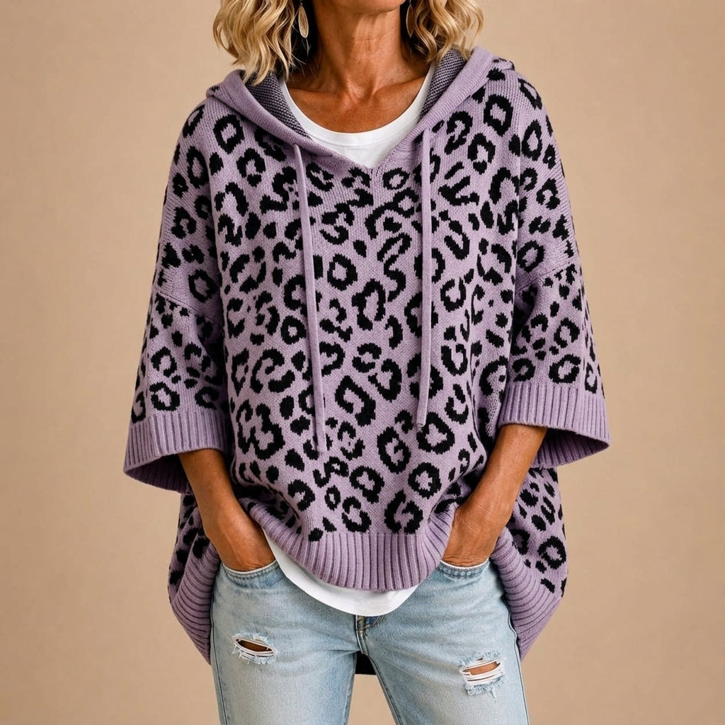 Gabriella | Strikket poncho med leopardprint og hætte