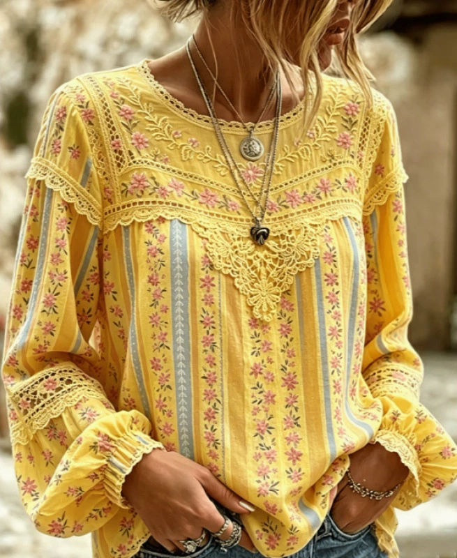 Solvej™ | Blomstret bluse med hæklet krave