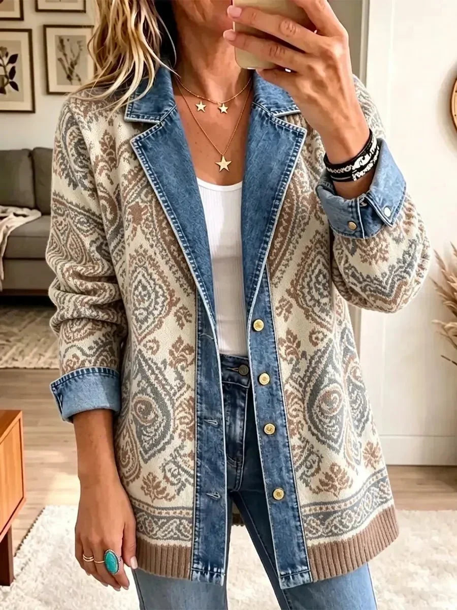 Amelia | Stilfuld retro denimjakke med etnisk patchwork