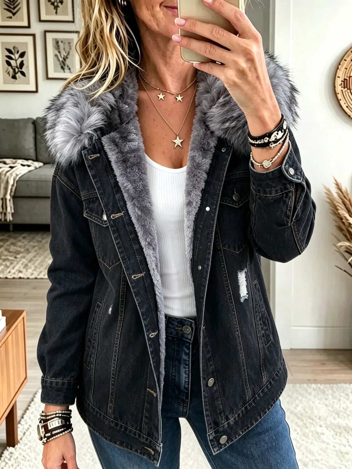 Honora – Denimjakke med imiteret pelskrave og fleecefor
